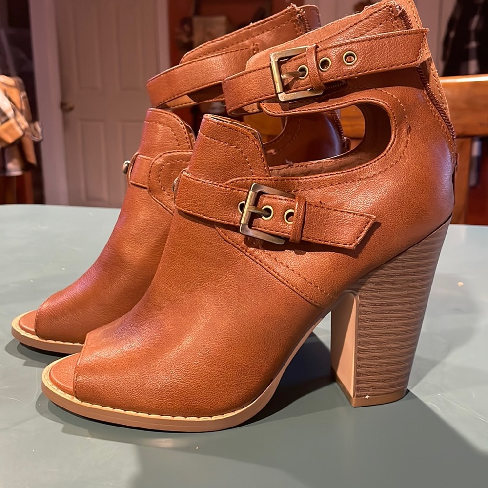 Guess peep toe booties